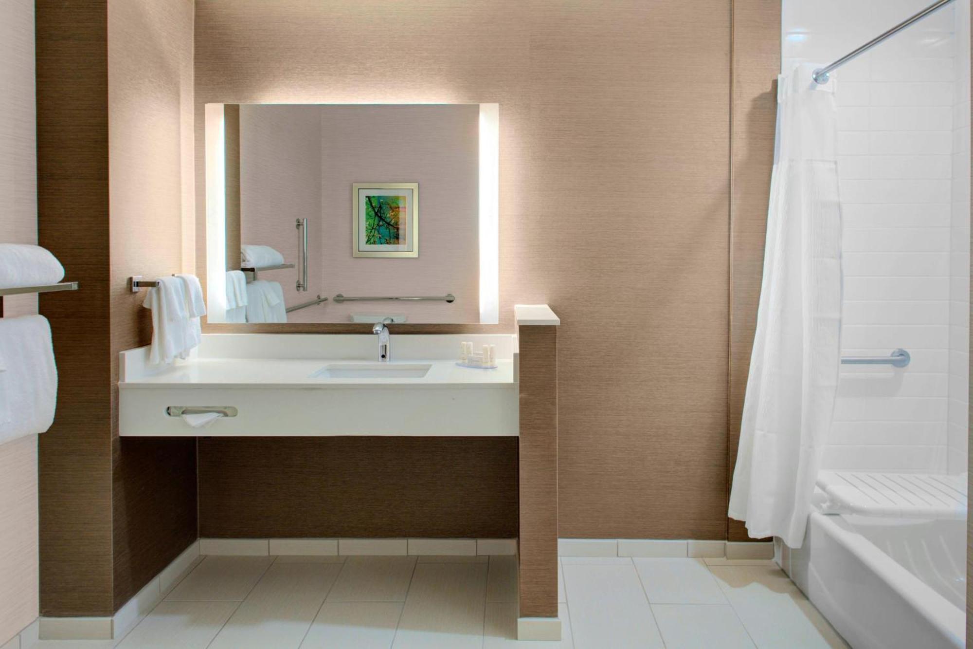 Fairfield Inn & Suites By Marriott Bakersfield North/Airport Εξωτερικό φωτογραφία